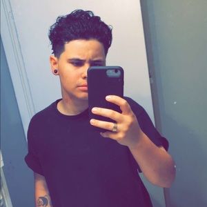 Meet your Posher, Jade